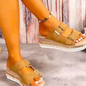 Women’s sandals sz 9 tan brown rose gold